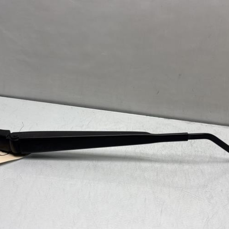 Bras essuie glace avant gauche RENAULT MEGANE 4 Photo n°1