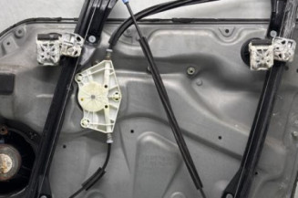 Leve vitre electrique avant gauche VOLKSWAGEN GOLF 4