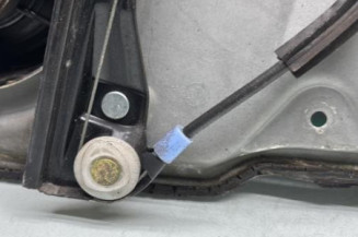 Leve vitre electrique avant gauche VOLKSWAGEN GOLF 4