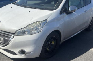Custode avant droit (porte) PEUGEOT 208 1