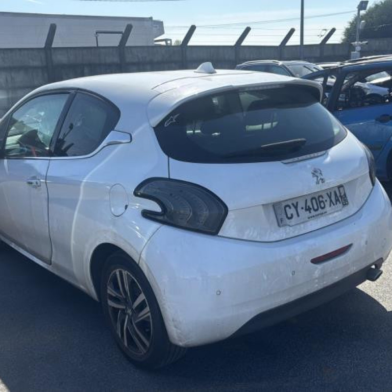 Custode avant droit (porte) PEUGEOT 208 1 Photo n°8