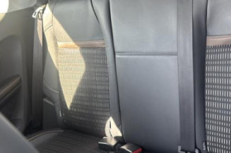 Custode avant droit (porte) PEUGEOT 208 1