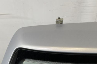 Malle/Hayon arriere VOLKSWAGEN GOLF 4