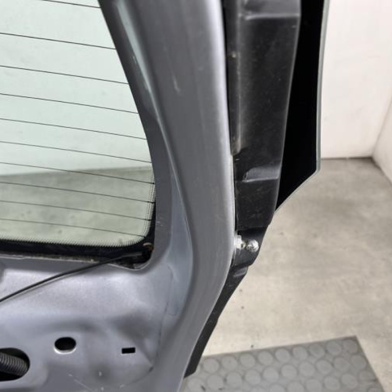 Malle/Hayon arriere CITROEN C3 1 Photo n°8