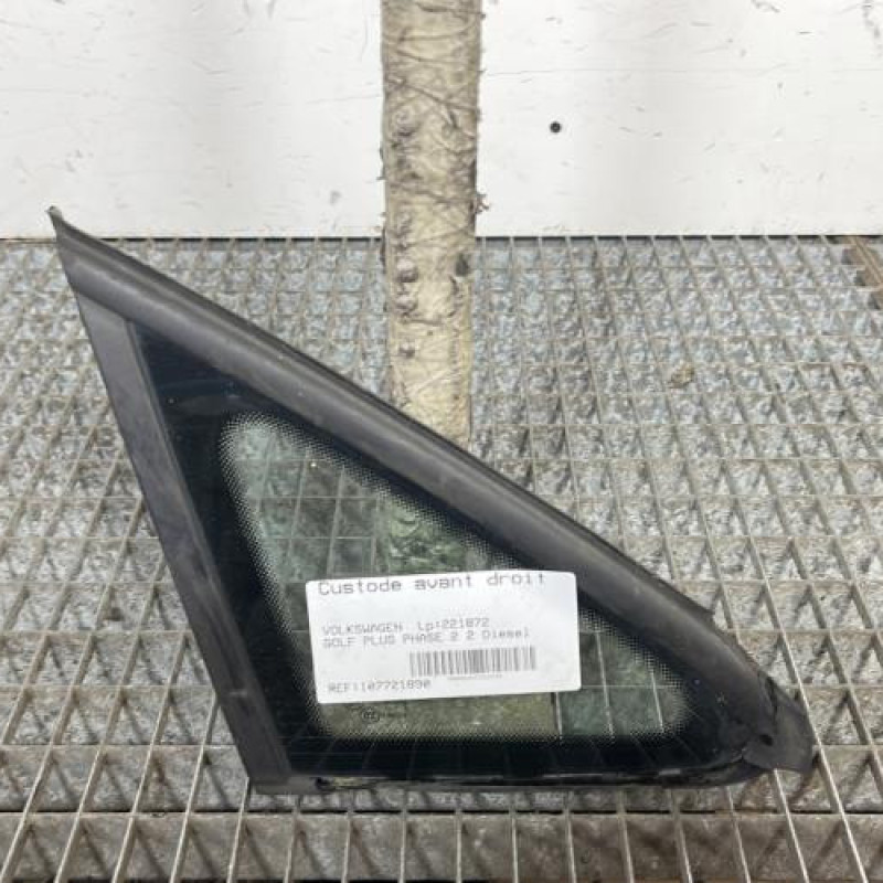 Custode avant droit VOLKSWAGEN GOLF PLUS Photo n°1