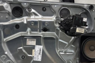 Leve vitre electrique avant gauche VOLKSWAGEN POLO 4 Photo n°1