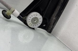 Leve vitre electrique avant gauche VOLKSWAGEN POLO 5