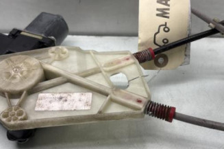 Leve vitre electrique avant gauche VOLKSWAGEN POLO 5