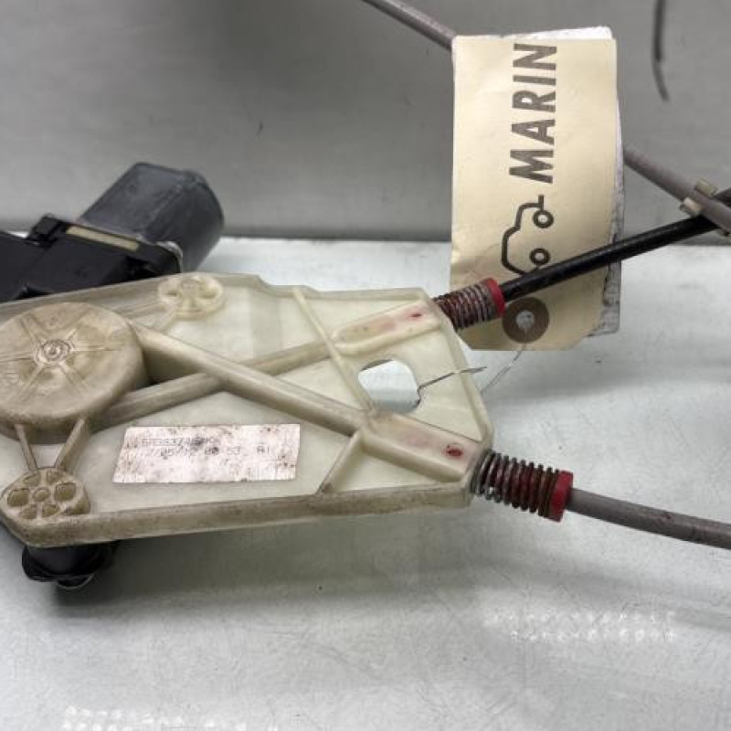 Leve vitre electrique avant gauche VOLKSWAGEN POLO 5 Photo n°6