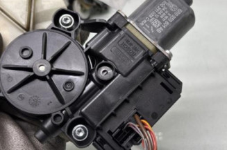 Leve vitre electrique avant gauche VOLKSWAGEN POLO 5