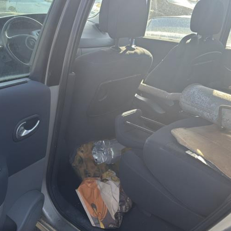 Pare choc arriere RENAULT GRAND SCENIC 2 Photo n°17