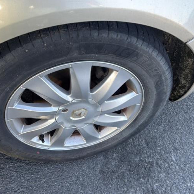 Pare choc arriere RENAULT GRAND SCENIC 2 Photo n°18