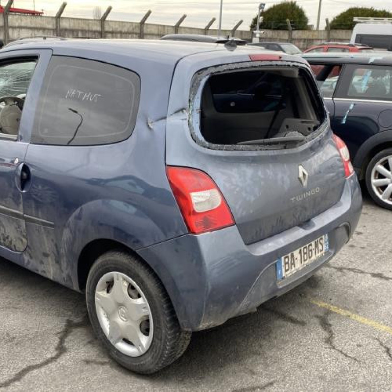 Pare choc arriere RENAULT TWINGO 2 Photo n°11