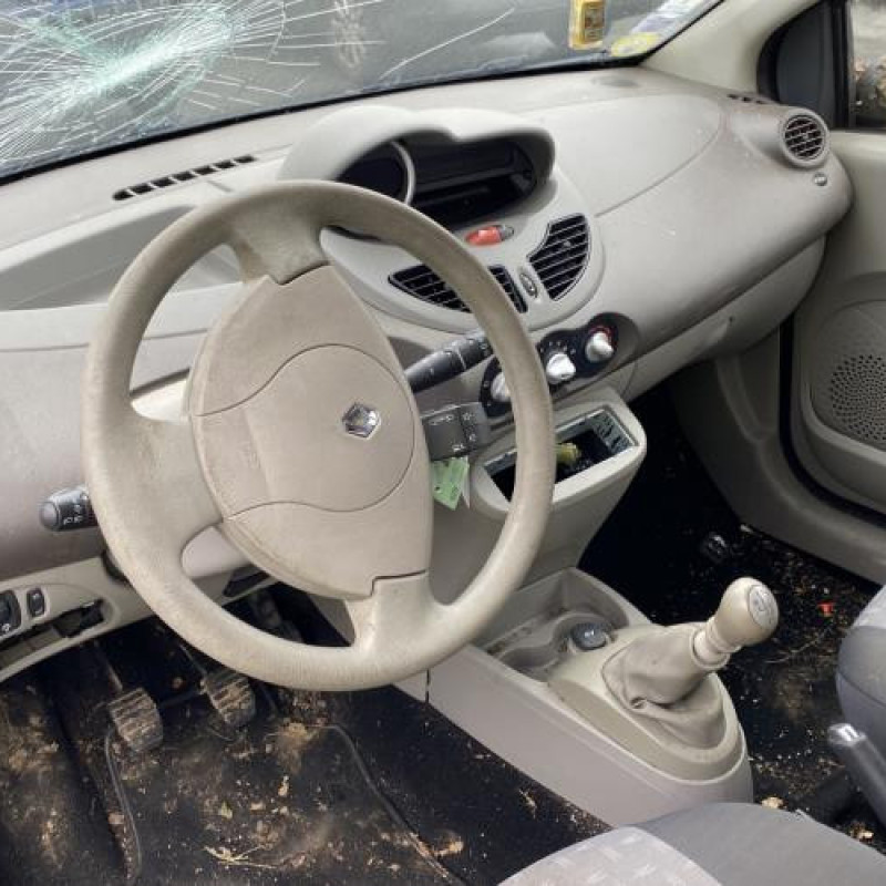 Pare choc arriere RENAULT TWINGO 2 Photo n°20