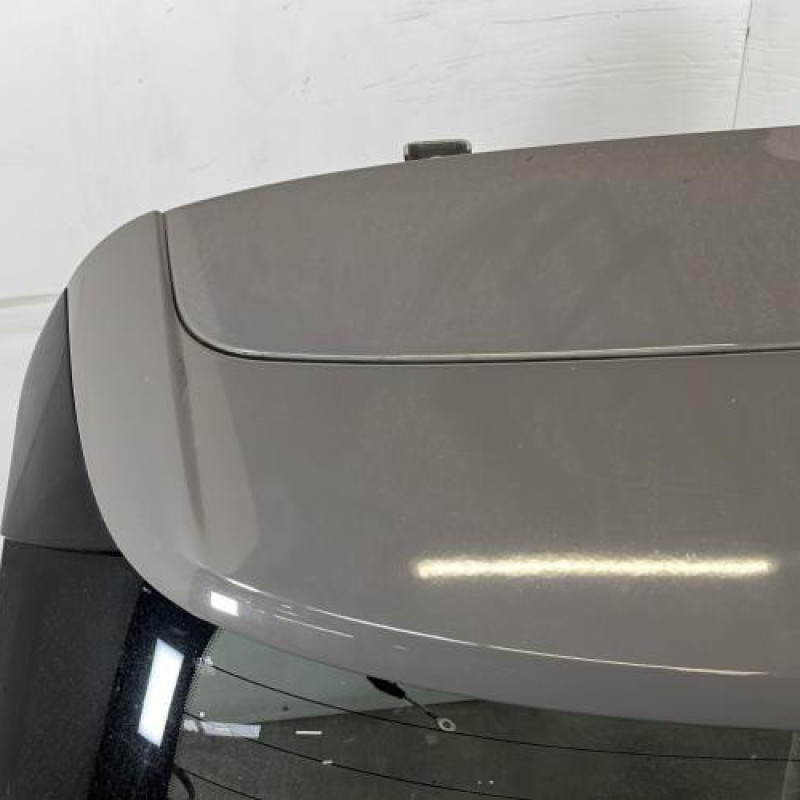 Malle/Hayon arriere CITROEN C4 CACTUS Photo n°2
