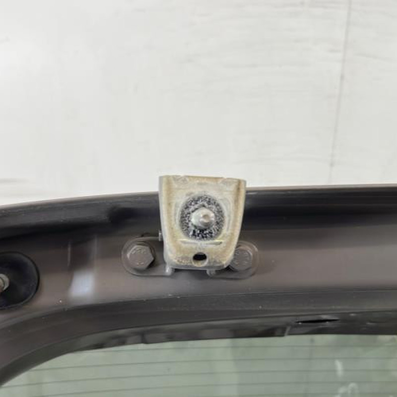 Malle/Hayon arriere CITROEN C4 CACTUS Photo n°6