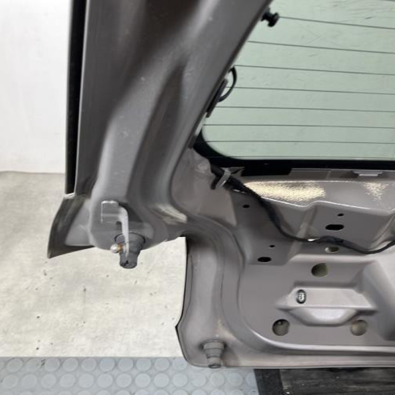 Malle/Hayon arriere CITROEN C4 CACTUS Photo n°9