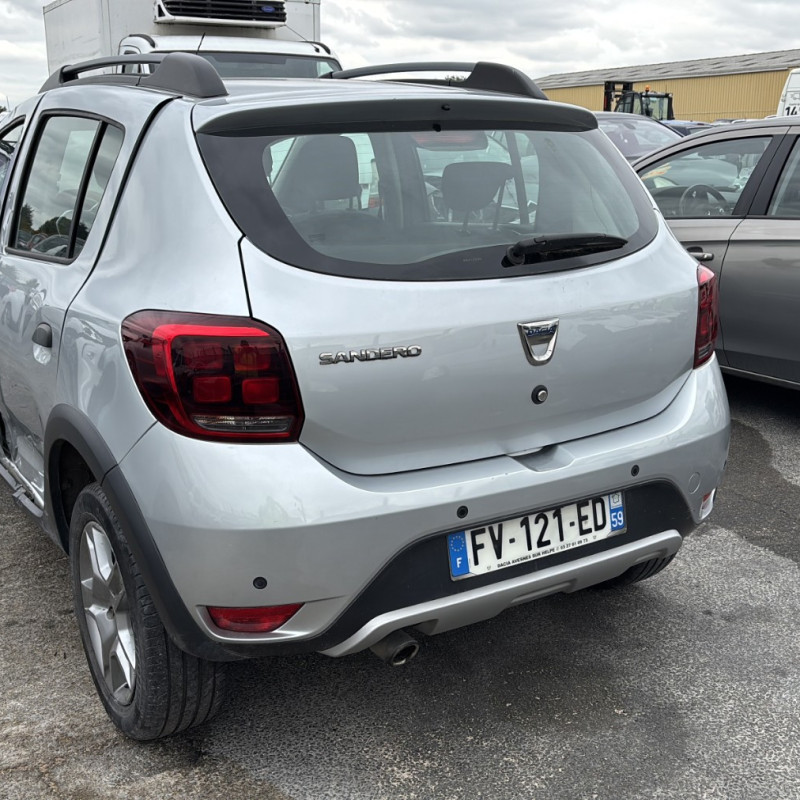 DACIA SANDERO 2 PHASE 2 1.0i - 12V TURBO SCE 100 Photo n°4