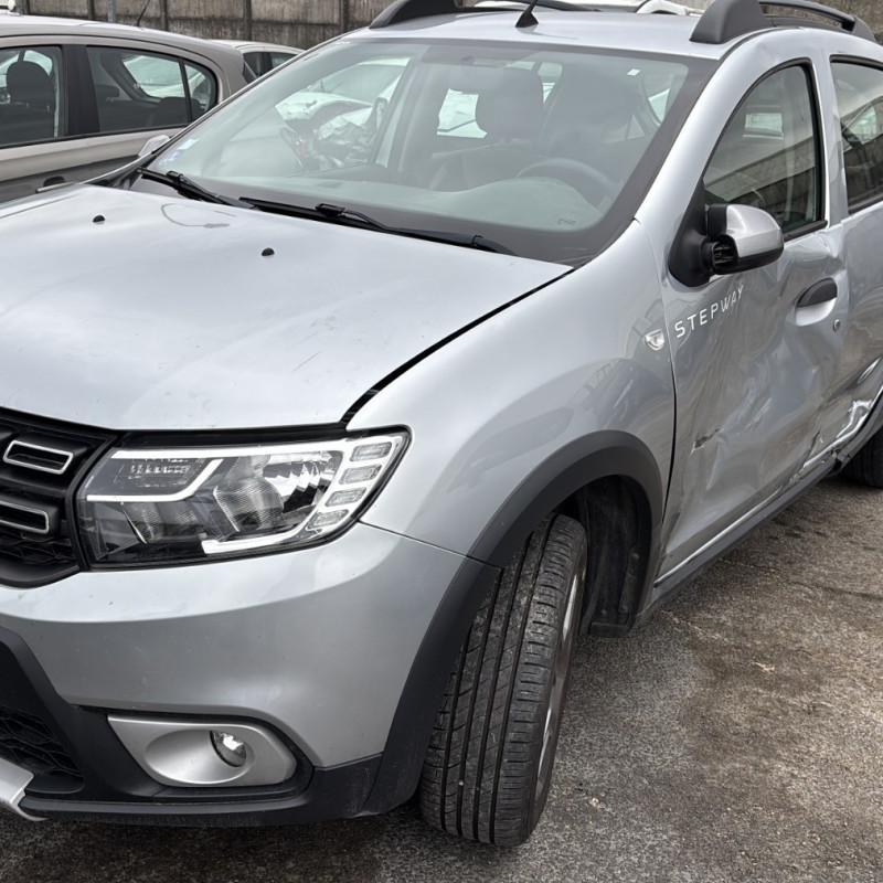 DACIA SANDERO 2 PHASE 2 1.0i - 12V TURBO SCE 100 Photo n°12