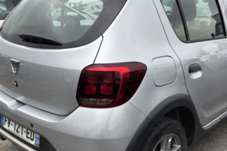 DACIA SANDERO 2 PHASE 2 1.0i - 12V TURBO SCE 100