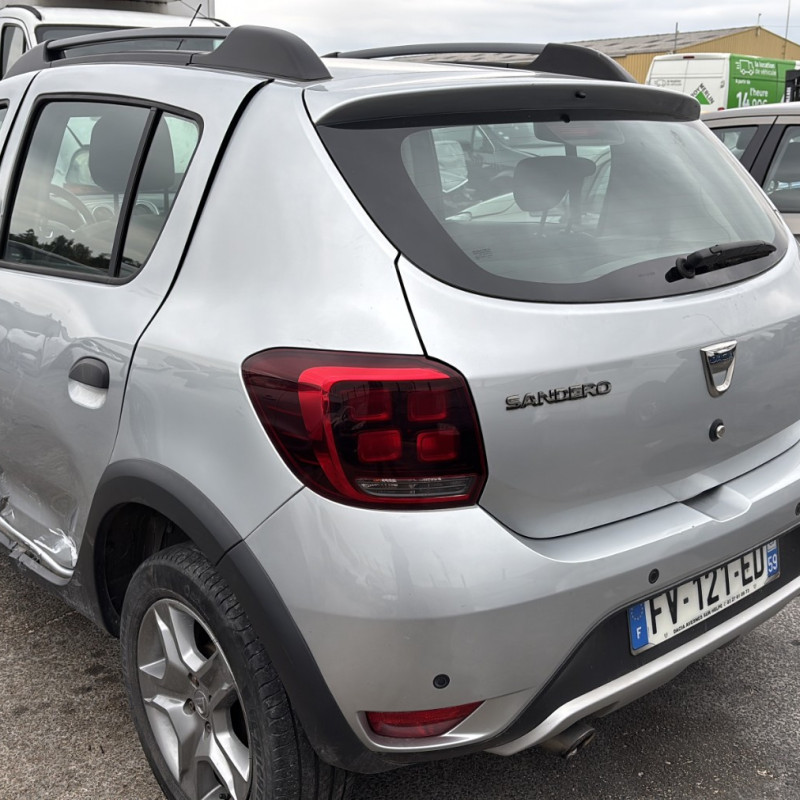 DACIA SANDERO 2 PHASE 2 1.0i - 12V TURBO SCE 100 Photo n°15