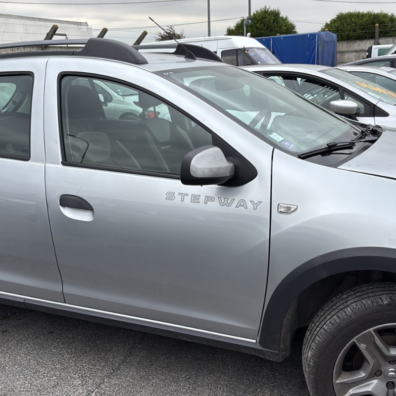 DACIA SANDERO 2 PHASE 2 1.0i - 12V TURBO SCE 100 Photo n°20