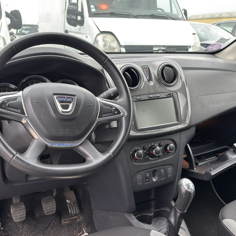 DACIA SANDERO 2 PHASE 2 1.0i - 12V TURBO SCE 100 Photo n°27