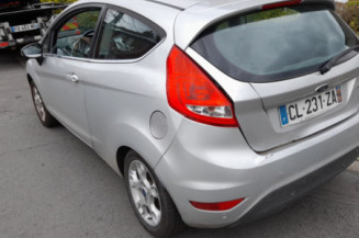 FORD FIESTA 6 PHASE 1 1.25i - 16V Photo n°1