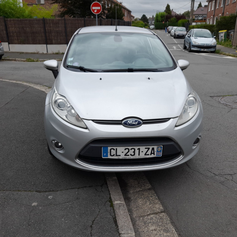 FORD FIESTA 6 PHASE 1 1.25i - 16V Photo n°7