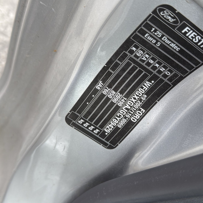 FORD FIESTA 6 PHASE 1 1.25i - 16V Photo n°23