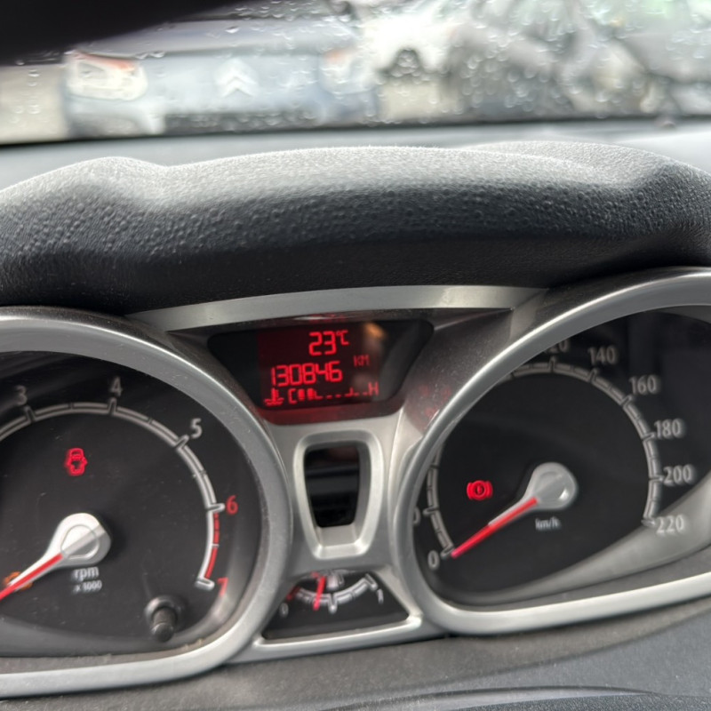 FORD FIESTA 6 PHASE 1 1.25i - 16V Photo n°25