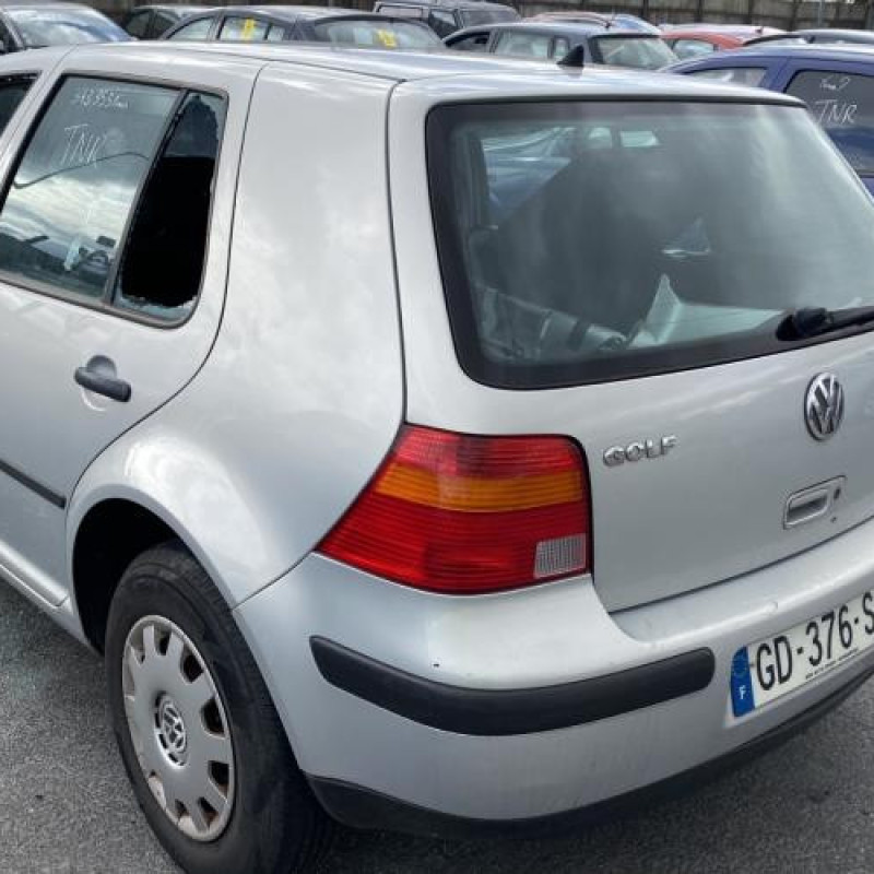 Pare choc avant VOLKSWAGEN GOLF 4 Photo n°11