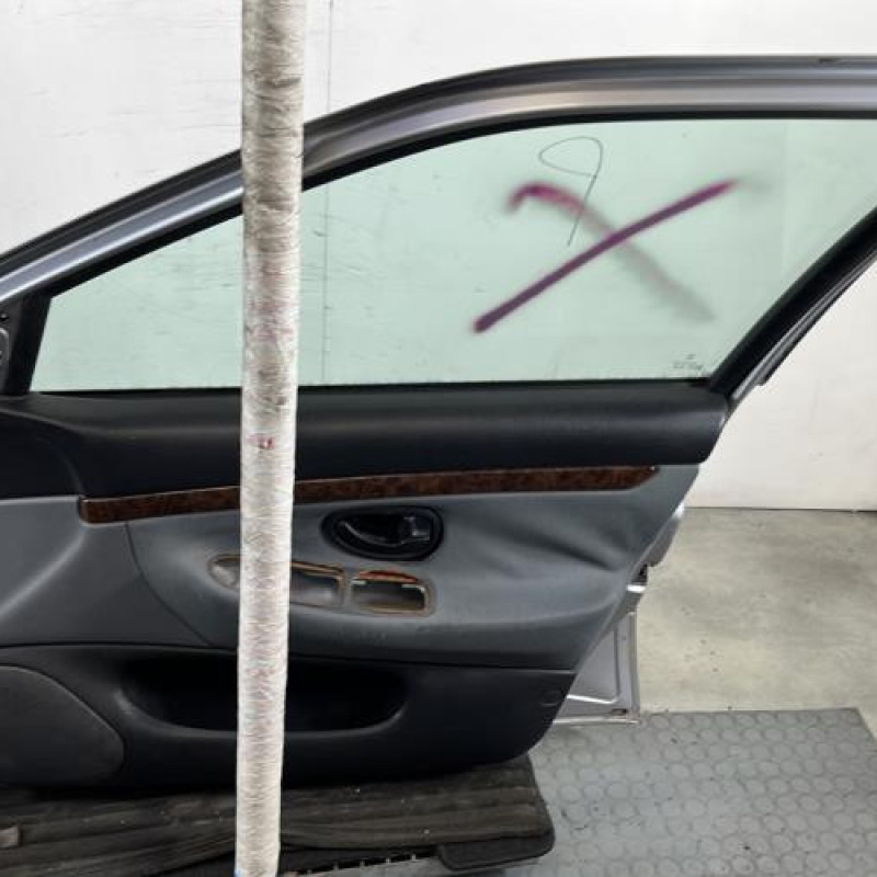 Porte avant droit PEUGEOT 406 Photo n°9