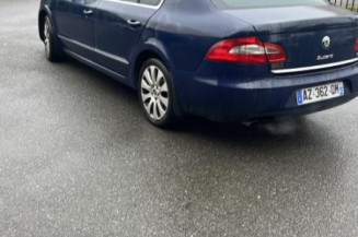 Feu arriere secondaire gauche (feux) SKODA SUPERB 2