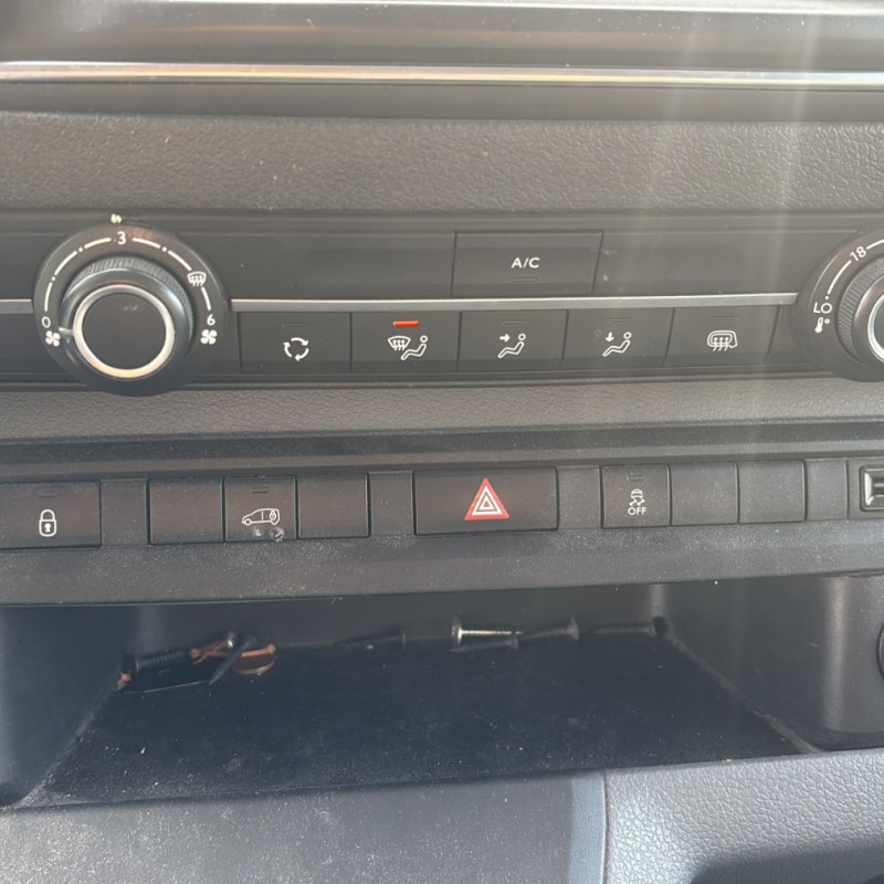 CITROEN JUMPY 3 M PHASE 1 2.0 BLUE HDI - 16V TURBO Photo n°34