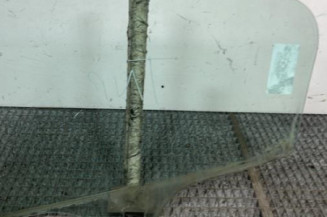 Vitre arriere droit PEUGEOT 206