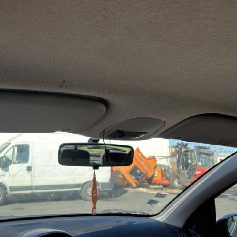 Vitre arriere droit PEUGEOT 206 Photo n°17
