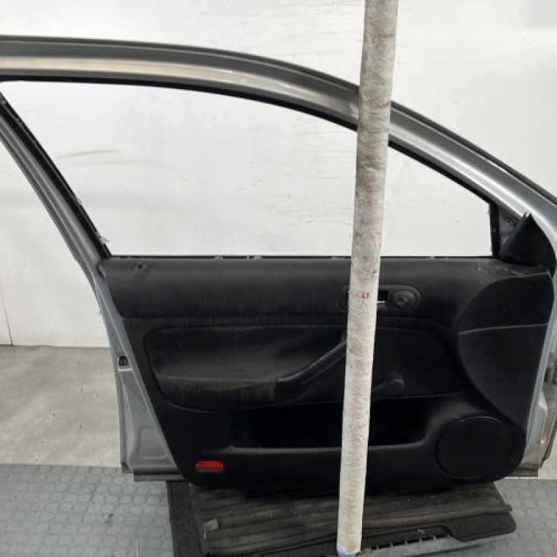 Porte avant gauche VOLKSWAGEN GOLF 4 Photo n°7