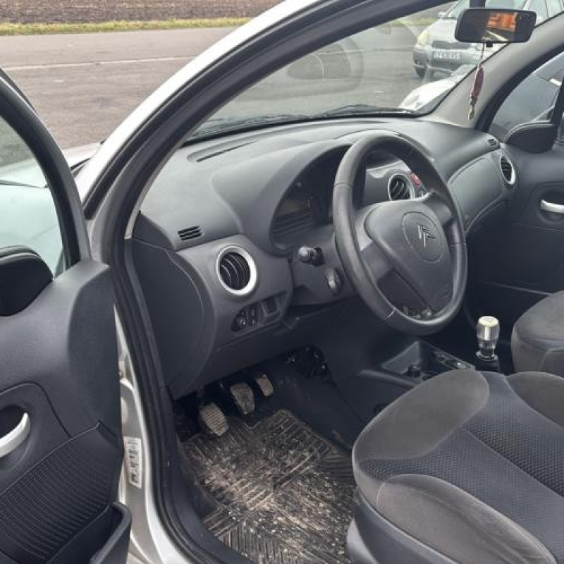 Vitre arriere droit CITROEN C3 1 Photo n°11