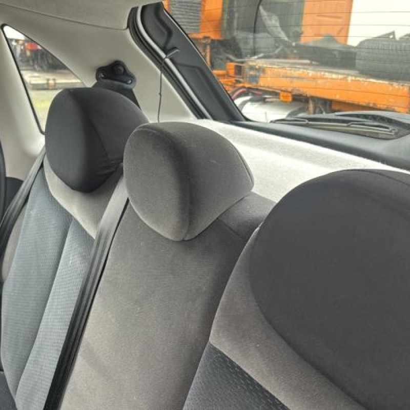 Vitre arriere droit CITROEN C3 1 Photo n°13