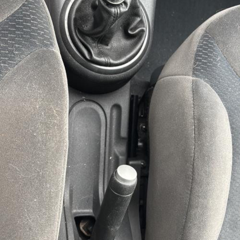 Vitre arriere droit CITROEN C3 1 Photo n°17