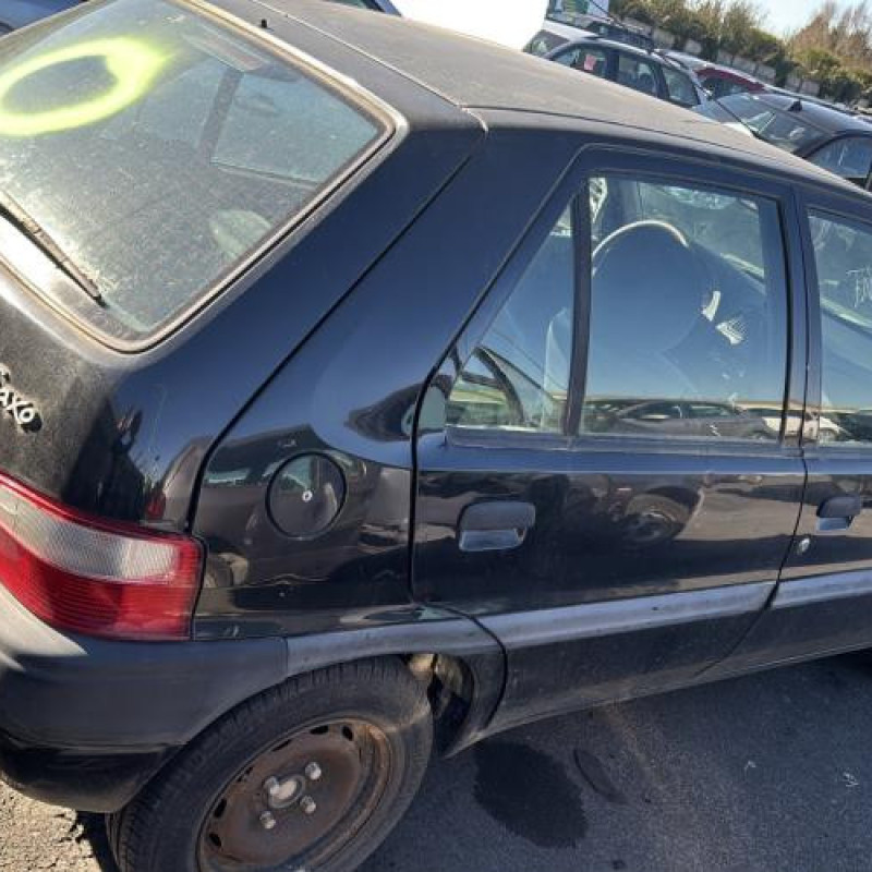 Pare choc avant CITROEN SAXO Photo n°12