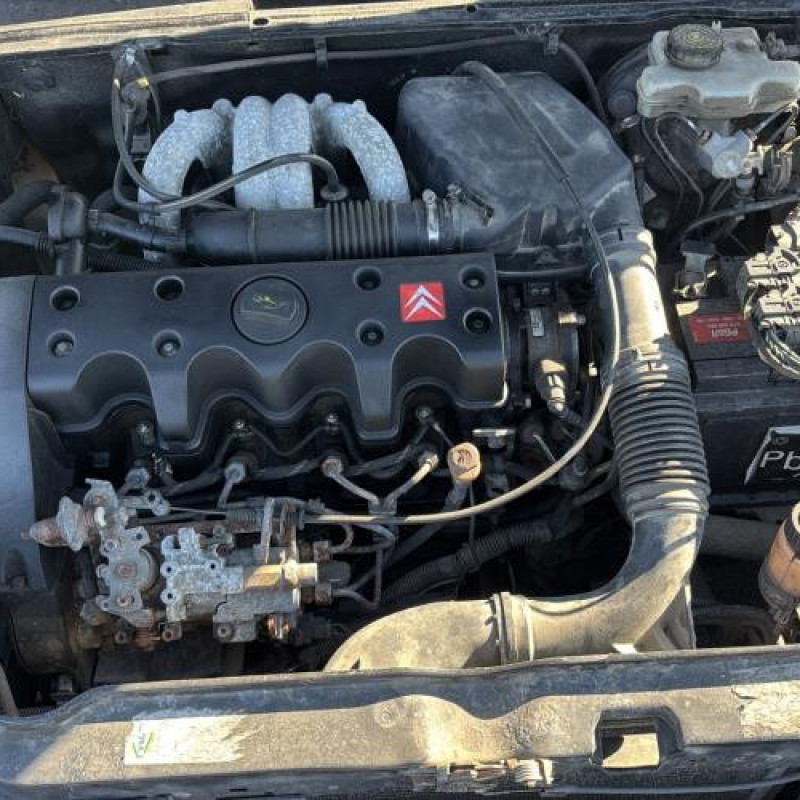 Pare choc avant CITROEN SAXO Photo n°19