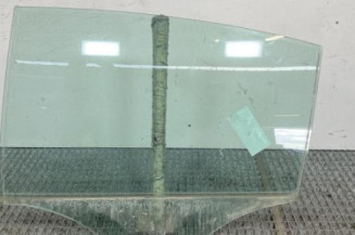 Vitre arriere gauche VOLKSWAGEN PASSAT 6 Photo n°1