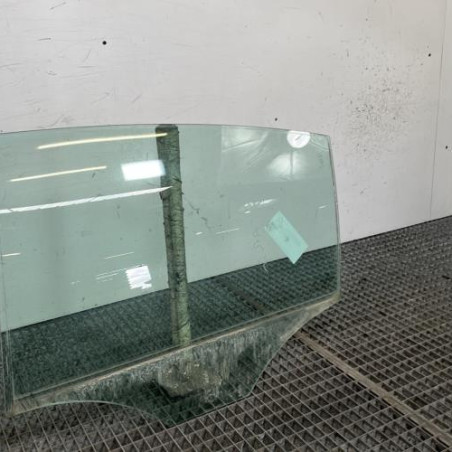 Vitre arriere gauche VOLKSWAGEN PASSAT 6