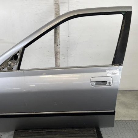 Porte avant gauche PEUGEOT 406 Photo n°1