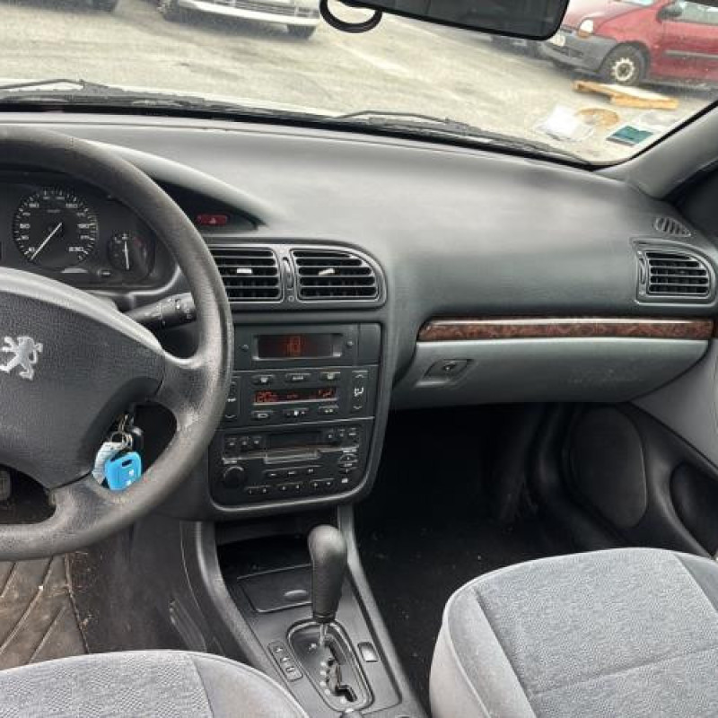 Porte avant gauche PEUGEOT 406 Photo n°19
