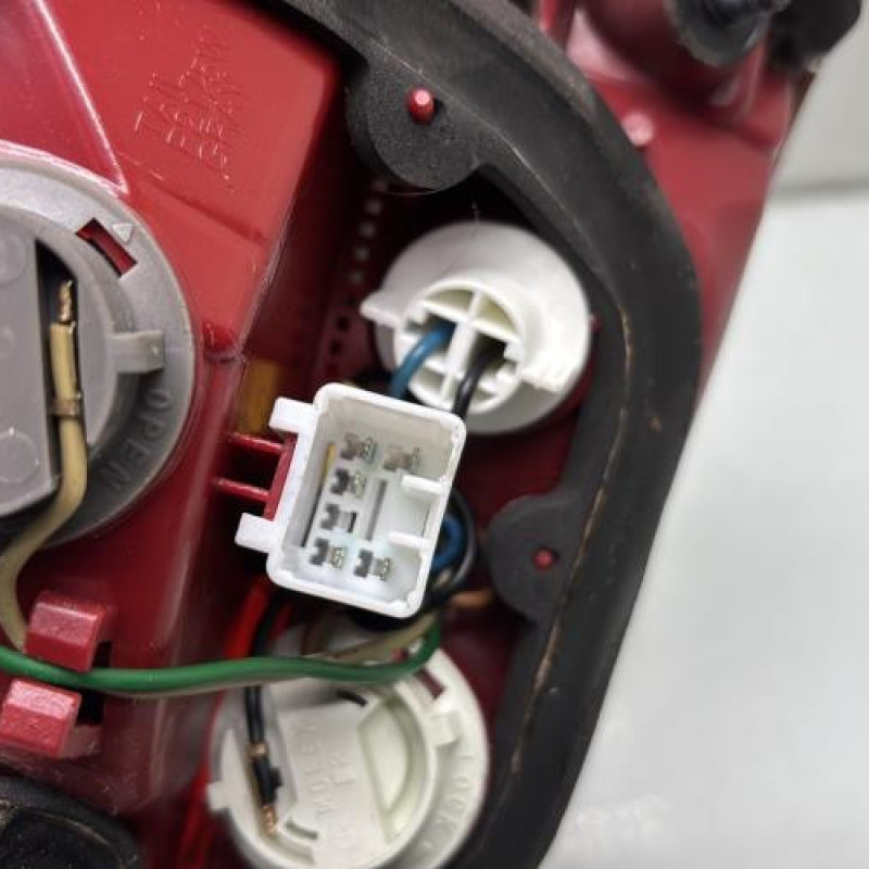 Feu arriere secondaire gauche (feux) KIA CEE-D 2 Photo n°3