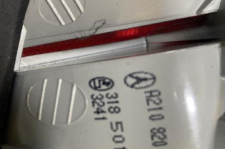 Feu arriere secondaire gauche (feux) MERCEDES CLASSE E 210