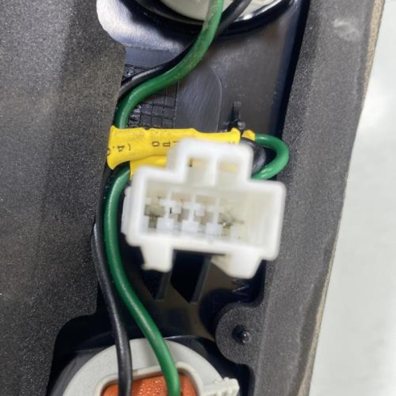 Feu arriere secondaire droit (feux) HYUNDAI I 20 2 Photo n°4